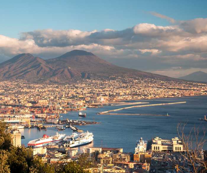 Italy, Naples, Bay