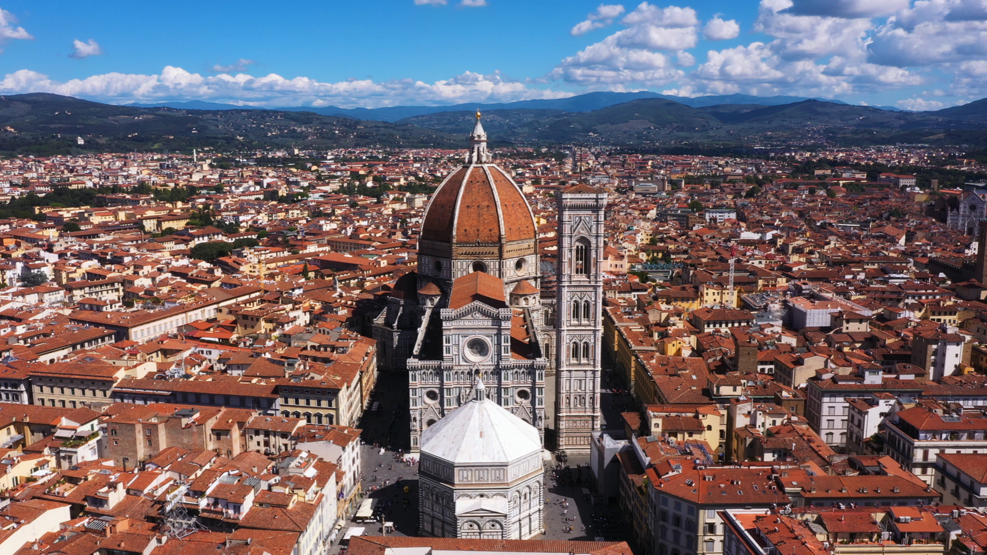 Immersive Journeys in the Heart of Italian Elegance
